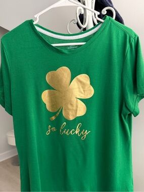 Green Tee with Gold Shamrock "So Lucky"